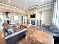 View 16