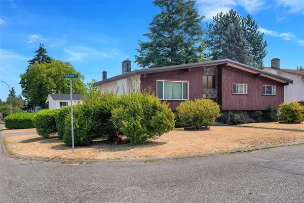 4333 Ramsay Pl, Saanich BC V8N 4Y8 - 4 bed, 3.0 bath in Saanich