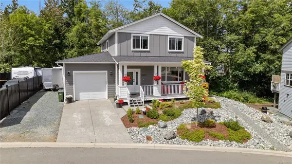 2052 Ernest Lane, Duncan BC V9L 5R4 - 4 bed, 4 bath property for sale in Duncan