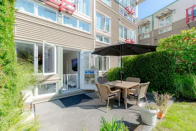 99 Chapel St #207, Nanaimo BC V9R 5H3