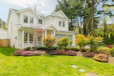 30 Jedburgh Rd, View Royal BC V9B 6N7