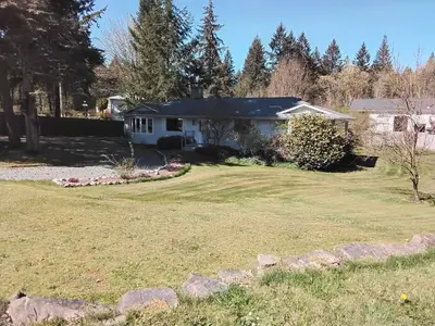 4759 Yellow Point Rd, Ladysmith BC V9G 1H2
