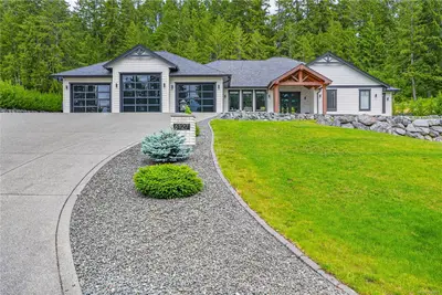 6127 Chase Dr, Port Alberni BC V9Y 0C2