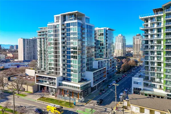989 Johnson St #205, Victoria BC V8V 0E3 - 1 bed, 1.0 bath in Victoria
