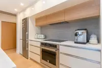 View 10