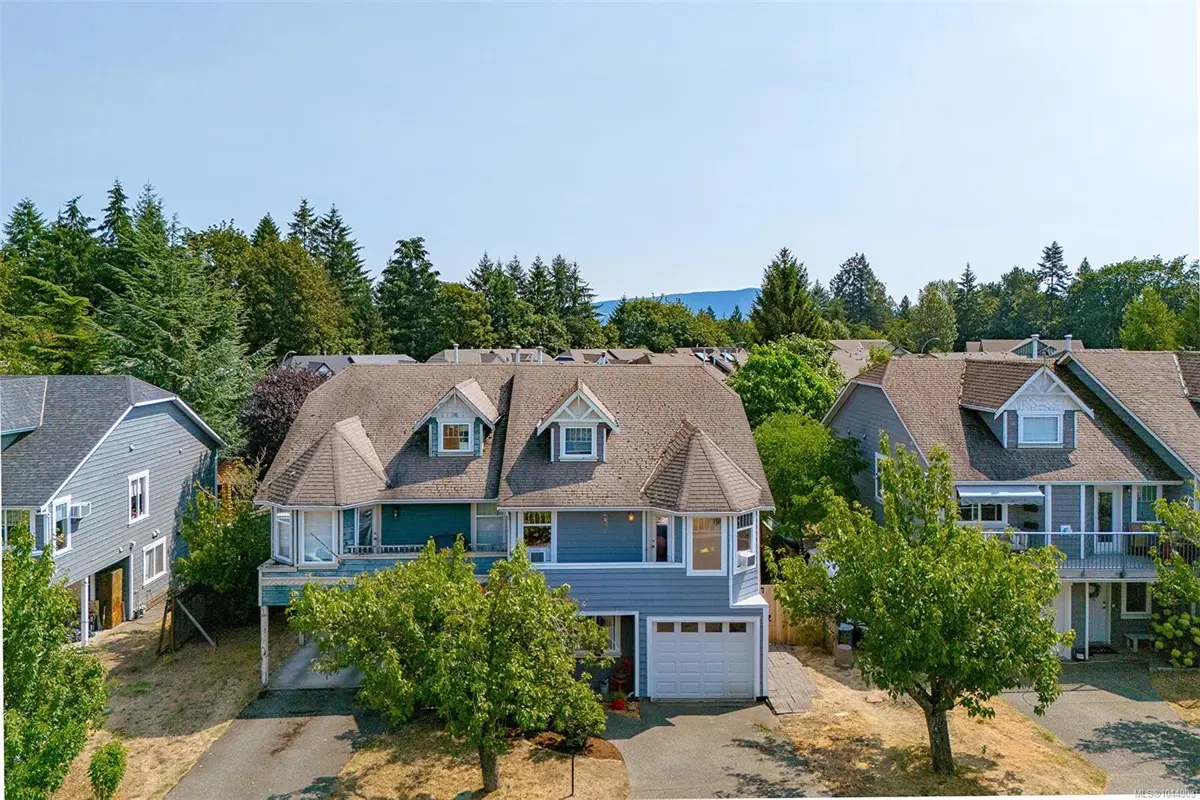 6011 Stoneridge Rd, Duncan BC V9L 0B1
