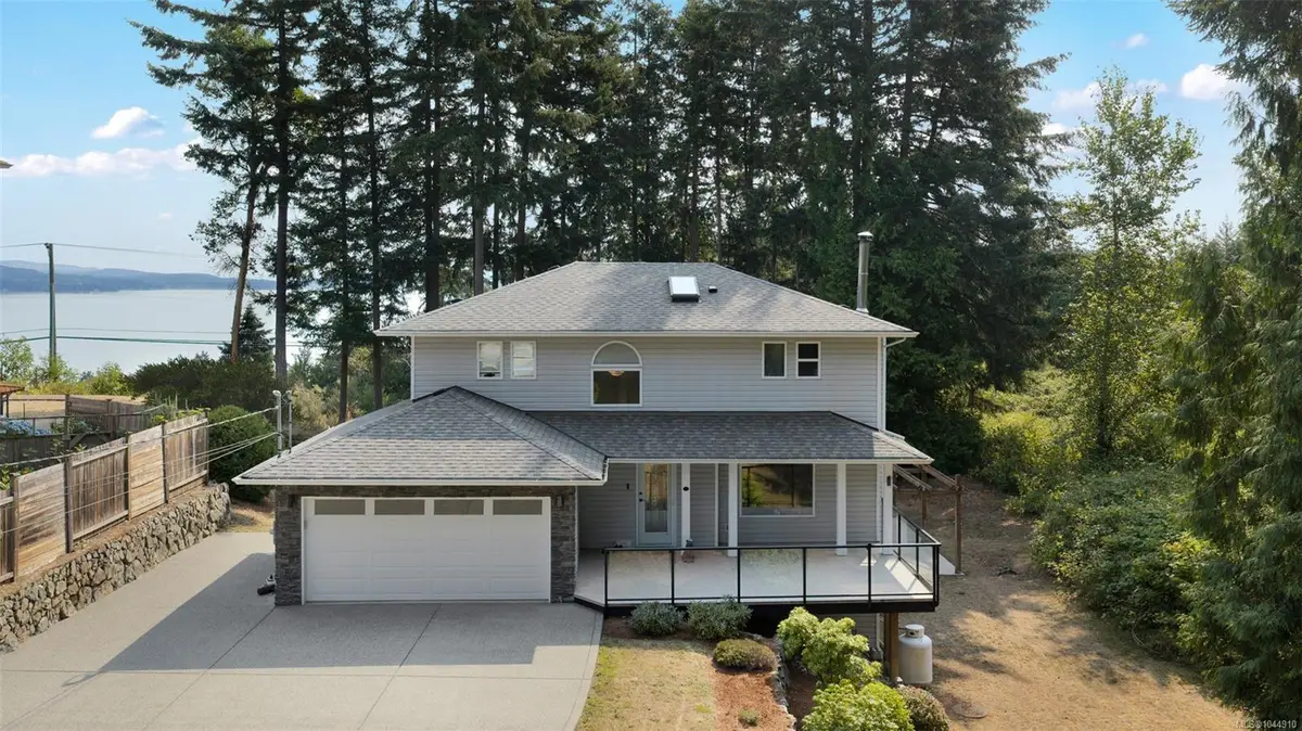 2437 Benko Rd, Mill Bay BC V0R 2P4