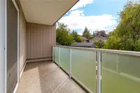 View 32