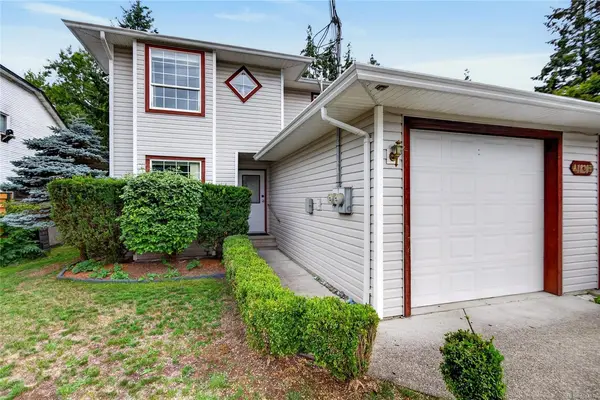 1820 1st St #A, Courtenay BC V9N 6V5 - 5 bed, 3.0 bath in Courtenay