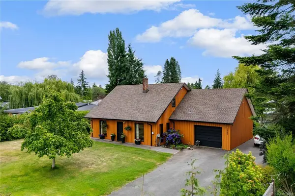 1985 Willis Rd, Campbell River BC V9W 3W4 - 3 bed, 2.0 bath in Campbell River