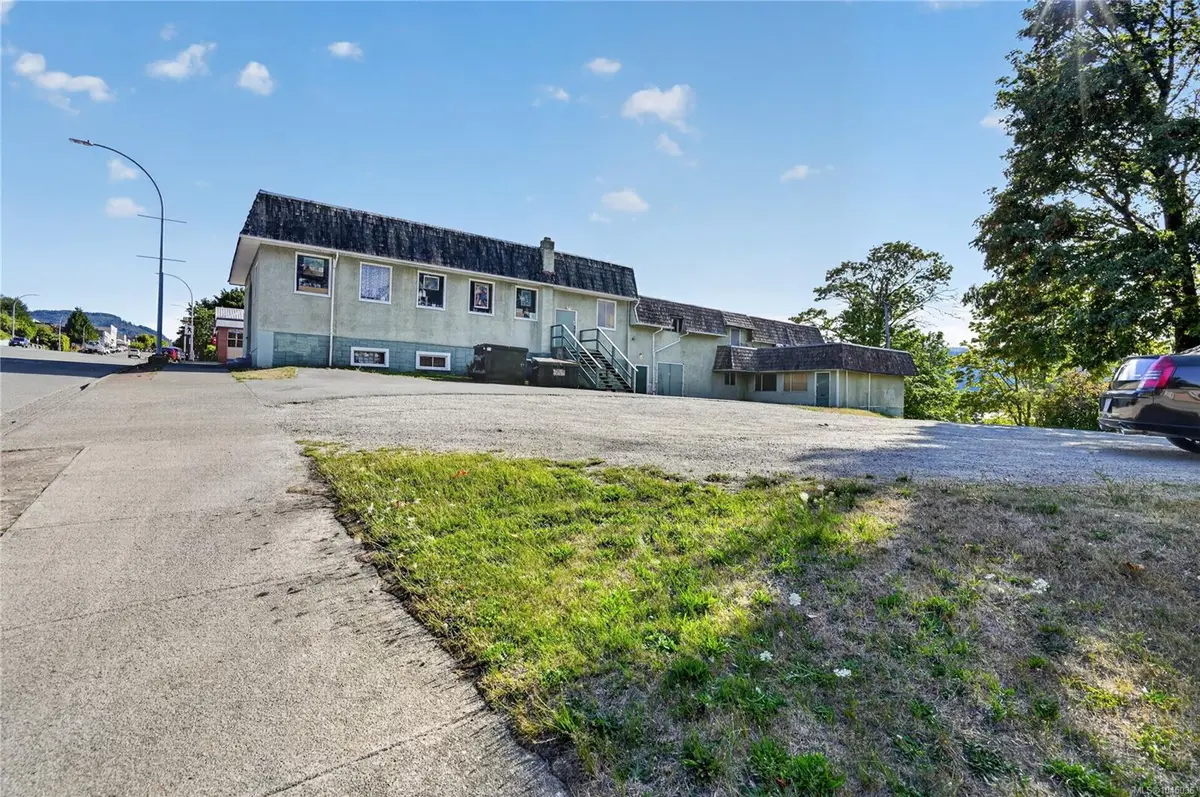 3304 3rd Ave, Port Alberni BC V9Y 3E4