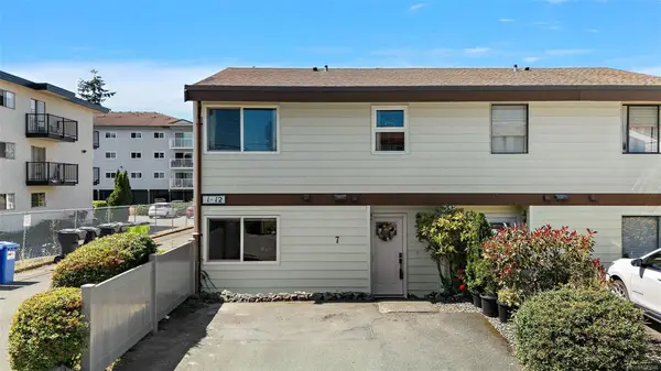 10046 Fifth St #7, Sidney BC V8L 2X9 - 2 bed, 2.0 bath in Sidney