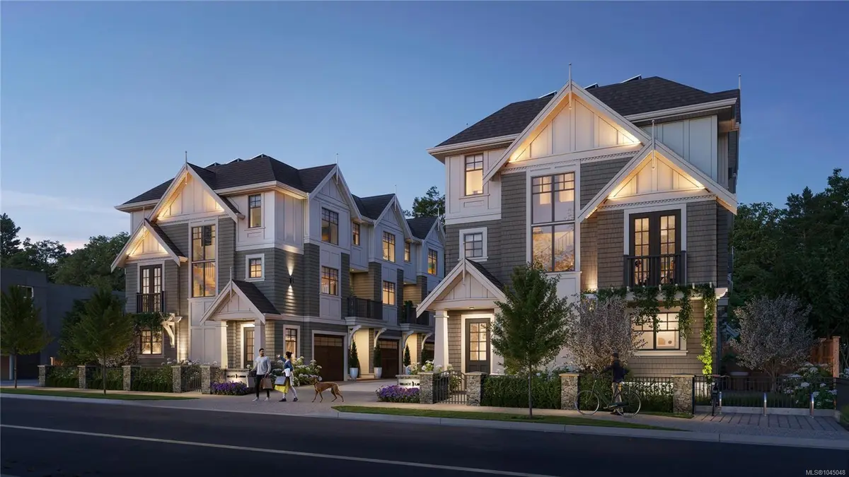 1514 Foul Bay Rd #2, Victoria BC V8R 4Z9