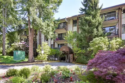 1009 McKenzie Ave #409, Saanich BC V8X 4B1