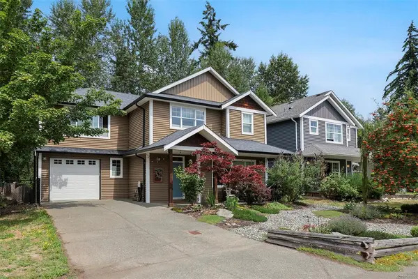 3354 Coniston Cres, Cumberland BC V0R 1S0 - 3 bed, 3.0 bath in Cumberland
