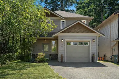989 Wild Pond Lane, Langford BC V9C 4M7
