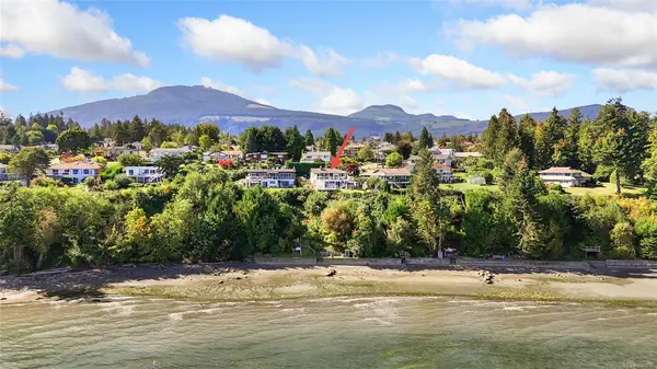 3632 Seaview Cres, Saltair BC V9G 2A1 - 4 bed, 3 bath property for sale in Saltair