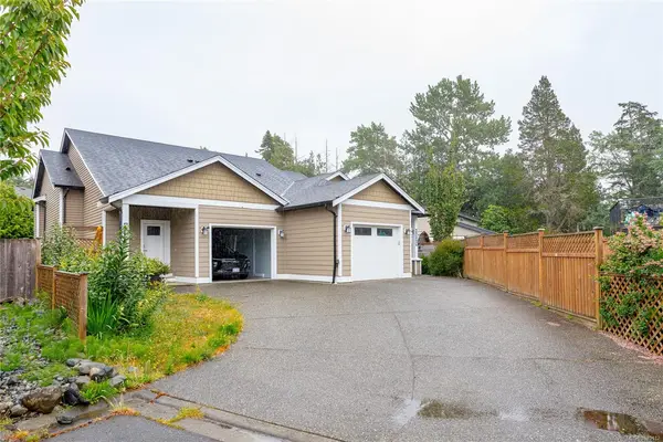 6869 Laura's Lane, Sooke BC V9Z 0P8 - 3 bed, 3.0 bath in Sooke