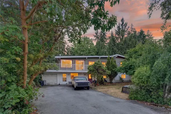 243 Maliview Dr, Salt Spring BC V8K 1B7 - 4 bed, 3.0 bath in Salt Spring