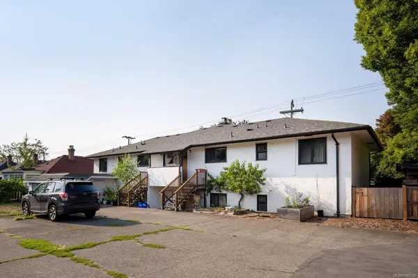 1481 Bay St, Victoria BC V8R 2A6 - 2 bed, 1 bath property for sale in Victoria