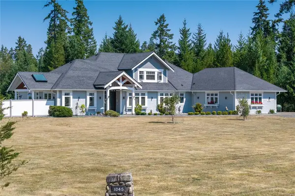 1045 Matuka Dr, Nanoose Bay BC V9P 9L3 - 4 bed, 4 bath property for sale in Nanoose Bay
