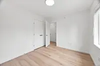View 32