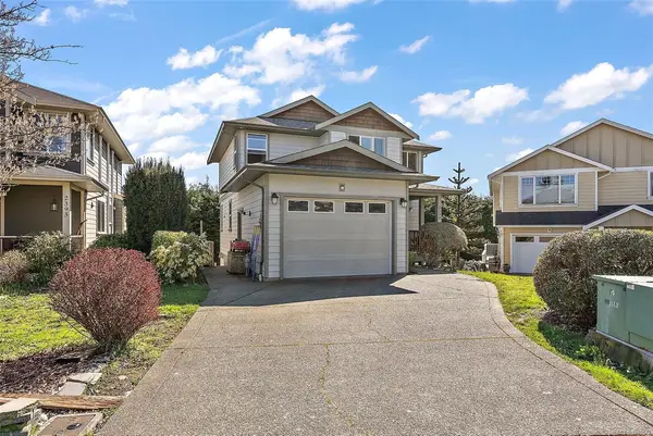 2399 Caffery Pl, Sooke BC V9Z 1K8 - 5 bed, 4.0 bath in Sooke