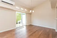 View 10