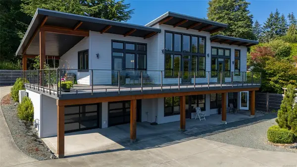 1768 Wilmot Rd, Cowichan Bay BC V0R 1N1 - 3 bed, 5 bath property for sale in Cowichan Bay