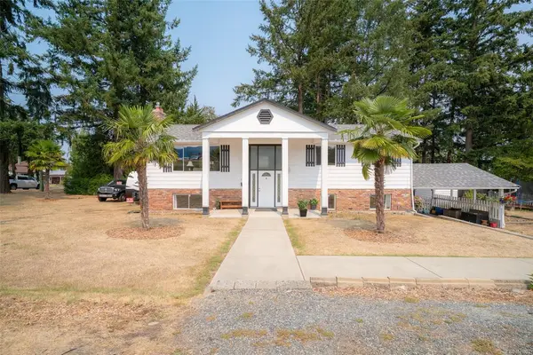 2490 Highland Blvd, Nanaimo BC V9S 3N7 - 4 bed, 4.0 bath in Nanaimo