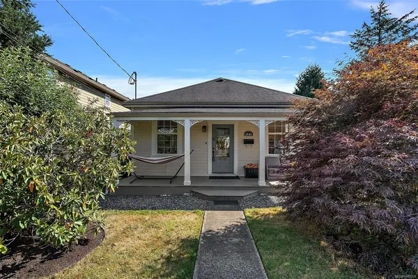 2445 Malaview Ave, Sidney BC V8L 2G4 - 2 bed, 2.0 bath in Sidney
