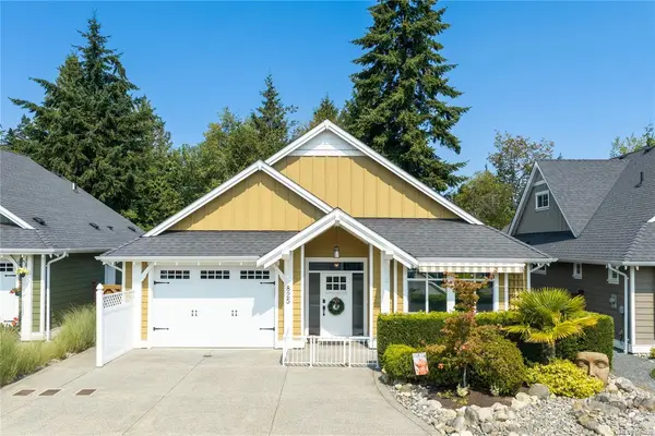 825 Parkside Cres, Parksville BC V9P 0C7 - 2 bed, 2.0 bath in Parksville