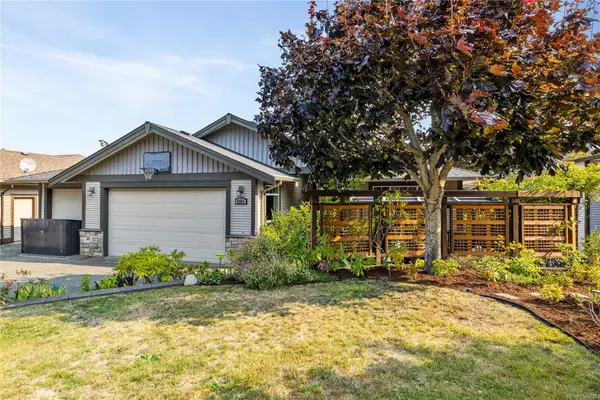 5161 Dunn Pl, Nanaimo BC V9T 6S9 - 5 bed, 4.0 bath in Nanaimo