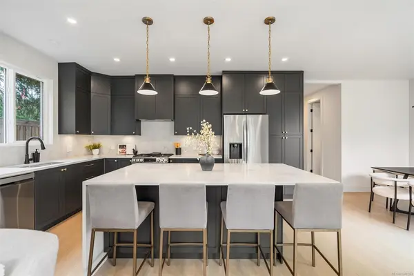 650 Wisteria Ridge, Langford BC V9B 3N4 - 5 bed, 4.0 bath in Langford