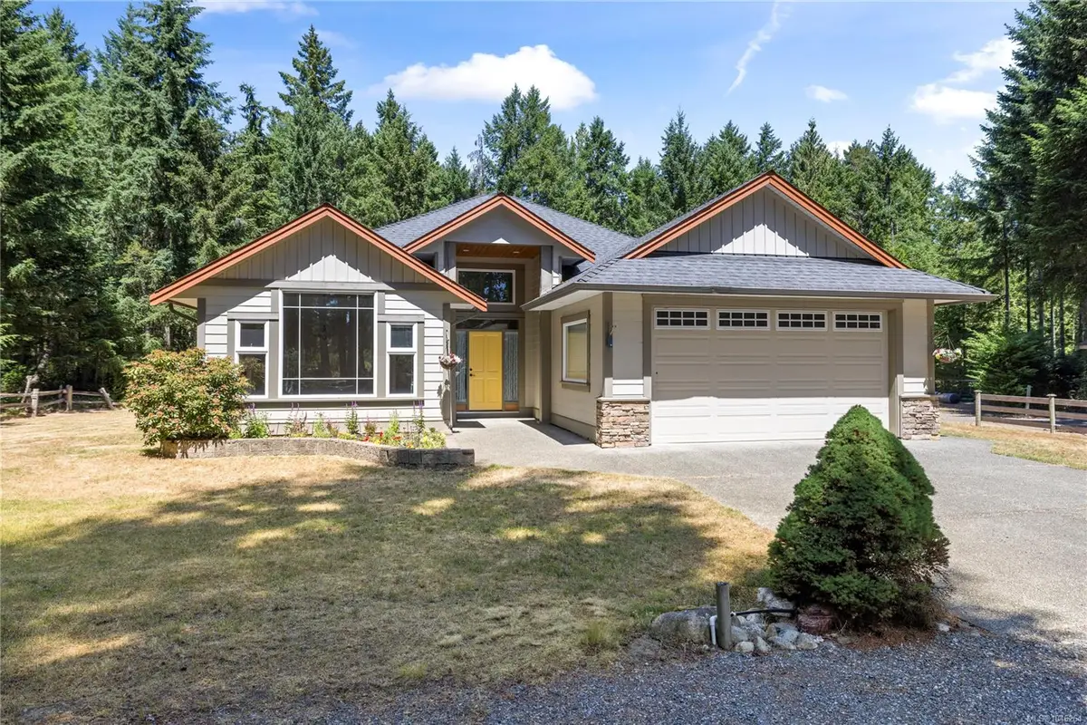 1057 Paradise Pl, Nanoose Bay BC V9P 9A4