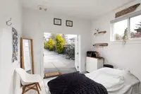 View 25