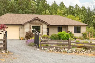 460 Nanaimo River Rd, Nanaimo BC V9X 1E2