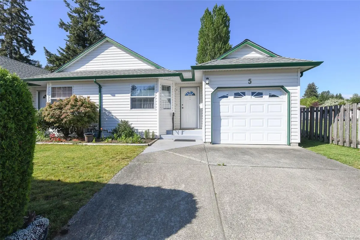 1855 Willemar Ave #5, Courtenay BC V9N 3M5