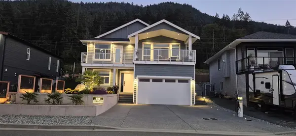 616 John Wilson Pl, Ladysmith BC V9G 0B8 - 6 bed, 4.0 bath in Ladysmith