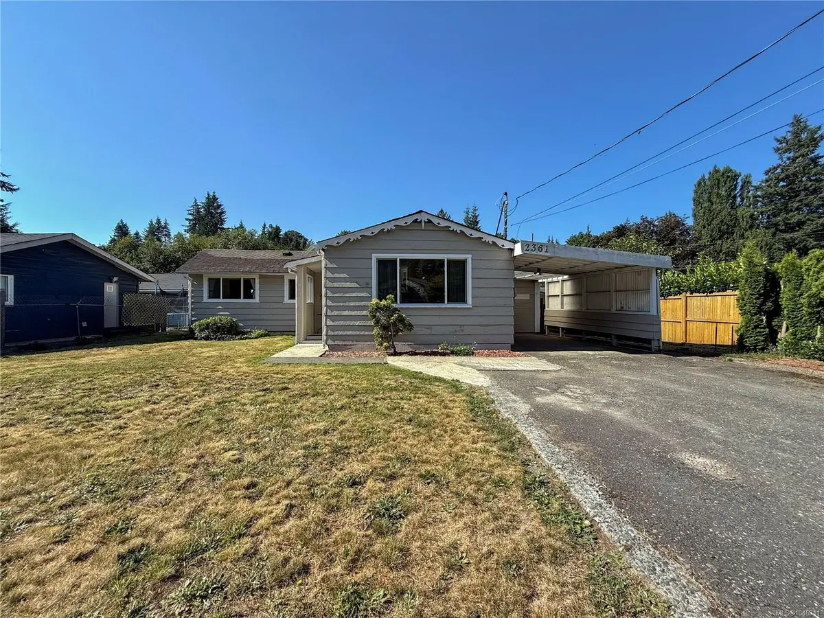 2361 Campbell River Rd, Campbell River BC V9W 4N9