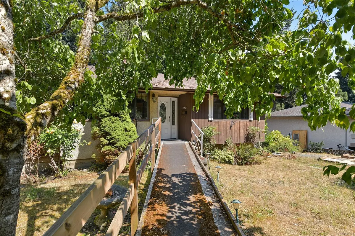 2970 Glen Lake Rd, Langford BC V9B 4B1