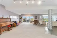 View 32