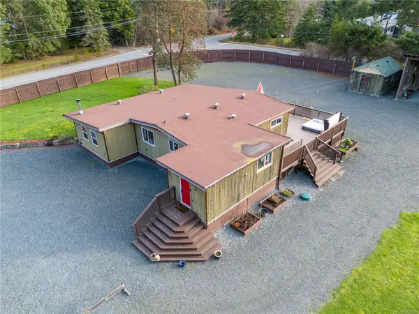1143 Bellevue Rd, Parksville BC V9P 2C4 - 3 bed, 2 bath property for sale in Parksville