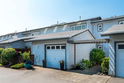 2115 Amelia Ave #9, Sidney BC V8L 3Z8