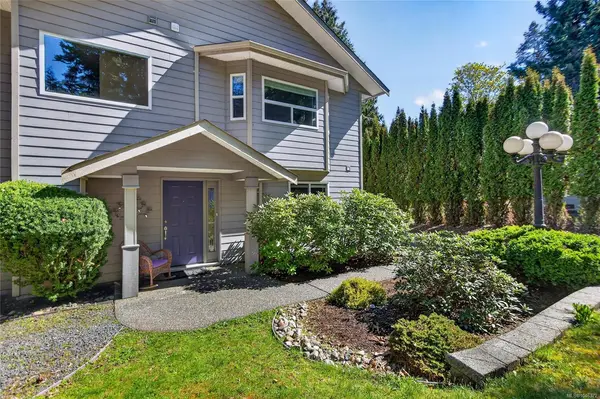 4594 Maple Guard Dr, Bowser BC V0R 1G0 - 4 bed, 4 bath property for sale in Bowser
