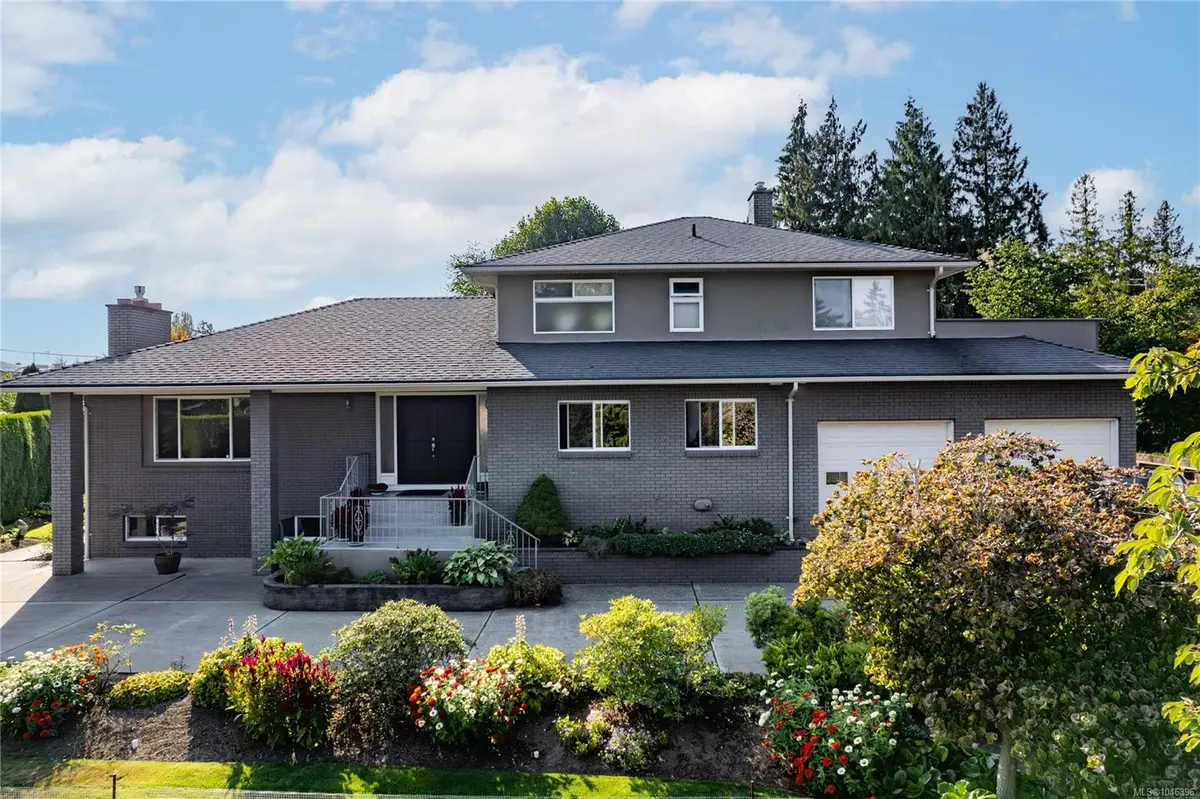 823 Glenhale Cres, Parksville BC V9P 1Z8