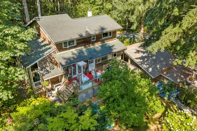 6425 Fitzgerald Rd, Merville BC V9J 1N7