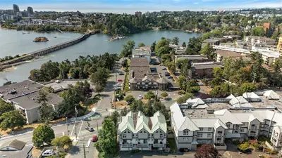 234 Gorge Rd E, Victoria BC V9A 1L5