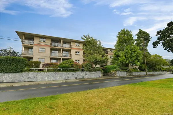 1694 Cedar Hill Cross Rd #301, Saanich BC V8P 2P7 - 2 bed, 2.0 bath in Saanich
