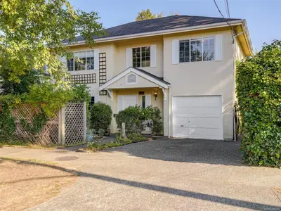 1146 Faithful St, Victoria BC V8V 2R4